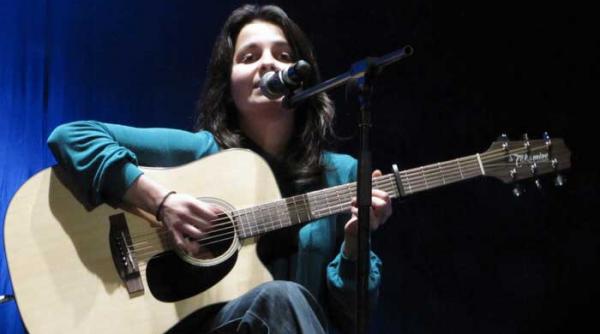 adela mihaela titescu a fost nr 1 la om bun