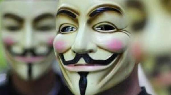 hackerii anonymous au piratat agentia de analiza stratfor