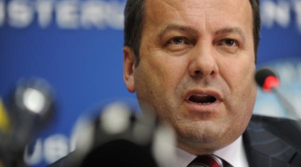 ministerul finantelor vrea sa imprumute in primul trimestru din 2012 intre 14 si 16 miliarde lei