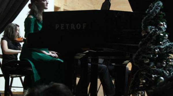 premiata la festivaluri internationale pianista sofia salajan este refuzata de filarmonicile din tara