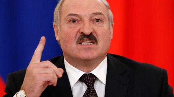 belarusul pune lacat internetului