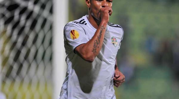 wesley ramane pe loc