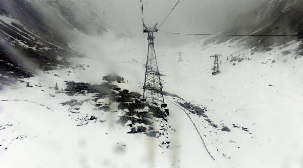 circa 40 de turisti au ramas blocati la balea lac telecabina nu functioneaza din cauza vantului
