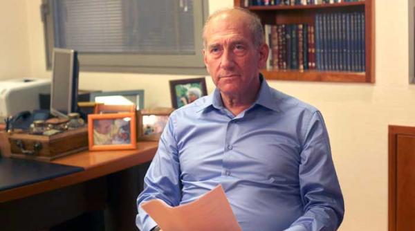 ehud olmert acuzat de coruptie