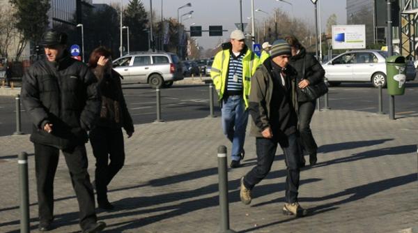 noua tari membre ue mentin pana la sfarsitul lui 2013 restrictiile pe piata muncii pentru romani si bulgari