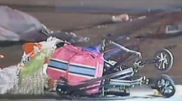 o batranica in scaun cu rotile a fost ucisa de trei masini politie o masina este de necrezut trei insa sunt de neinchipuit video