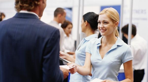 sunt foarte buna la pat cum isi definesc meseria corporatistii cand ies la agatat