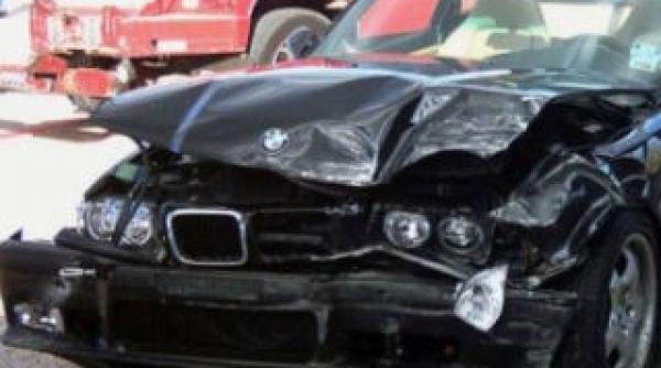 o fata de 19 ani ucisa intr un accident produs de un betiv cu bmw