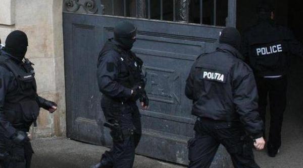 traficanti de carne vie retinuti de diicot peste un milion de euro obtinuti din exploatarea victimelor