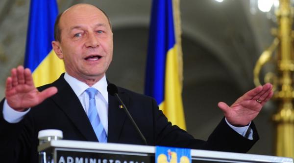 banii de la panselute folositi pentru ambulante