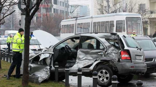 cristina topescu ai gresit sau nu in trafic vatmanul poate sa te si omoare