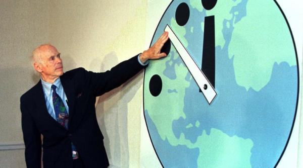 omenirea la cinci minute de apocalipsa cum se poate da ceasul inapoi