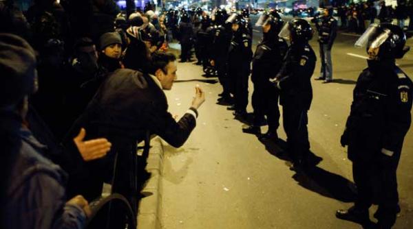 cronica unei revolte neanuntate