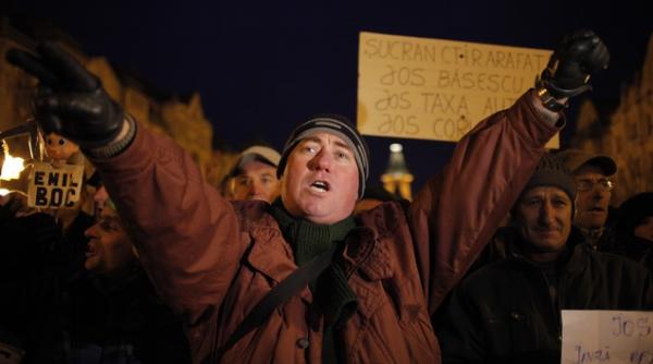 lupta bucuresti au scandat sute de manifestanti la timisoara