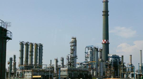 oltchim la un pas de a ramane fara curent datoriile combinatului catre electrica au ajuns la 100 de milioane de euro