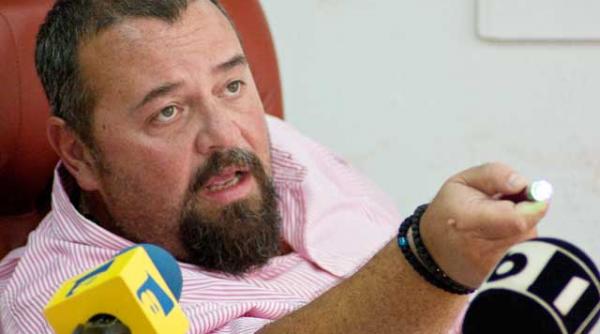 piedone confuzat politic de panselute