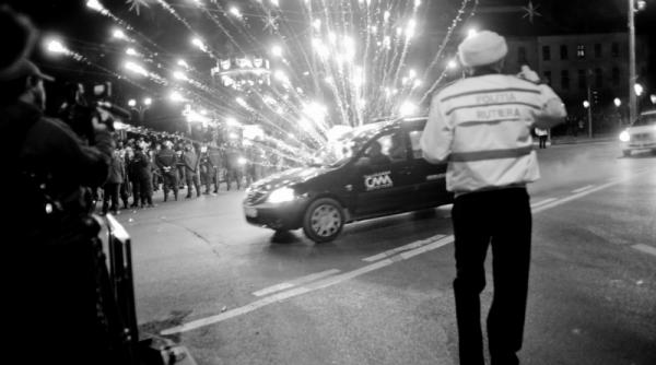 protestele de la bucuresti in alb si negru