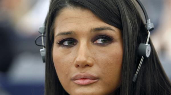 eba sustinatoarea lui timosenko fiica cea mica a presedintelui cu tricou free iulia in parlamentul european