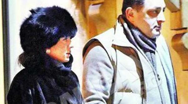 mizil cu vanghelie care este cuplu un bibiloi si o bibilea