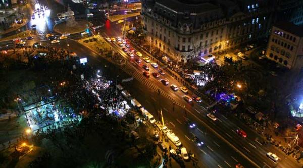 o revolutie mica ultracentrala