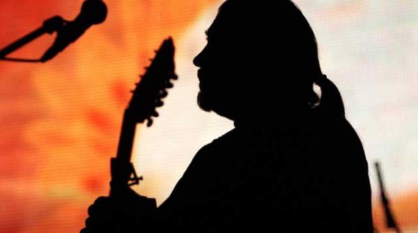 sa nu va fie frica de nicu covaci liderul grupului phoenix a scris versuri inspirate de protestele din strada