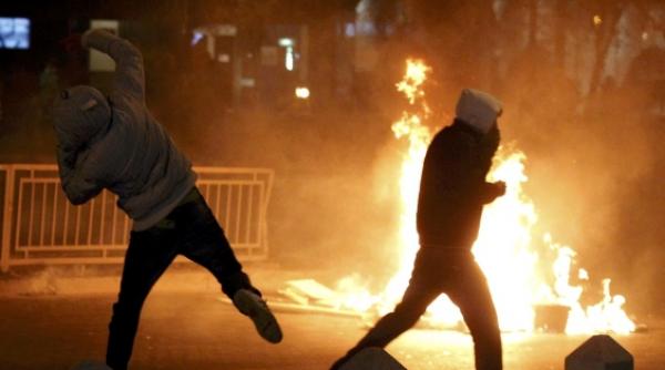 un suporter pasnic agitatori au fost liderii unor factiuni aceiasi care iau bani de la conducatorii cluburilor pentru a striga sau nu anumite scandari