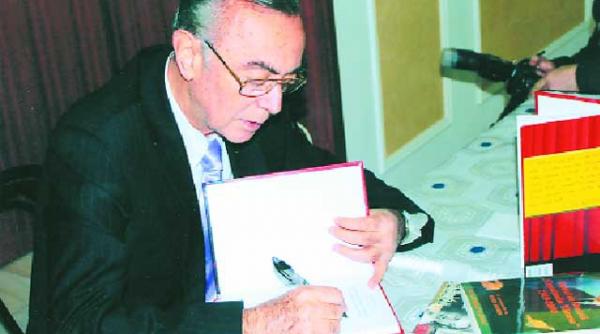 de la lalele la evrei greci si aristofan