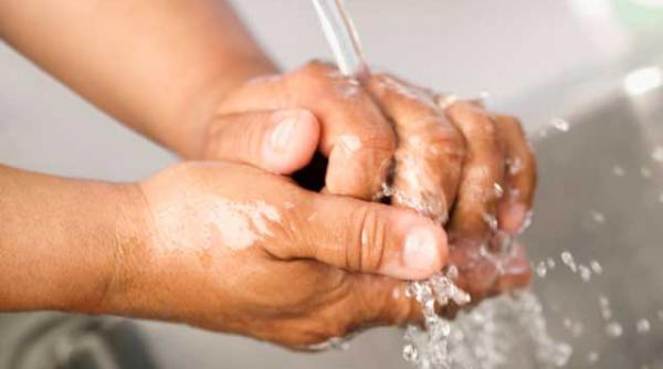 facem progrese la capitolul igiena 76 dintre romani se spala pe maini pentru prevenirea infectiilor