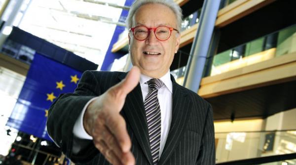 liderul socialistilor europeni hannes swoboda basescu este un lider autoritar ar trebui sa dialogheze cu protestatarii