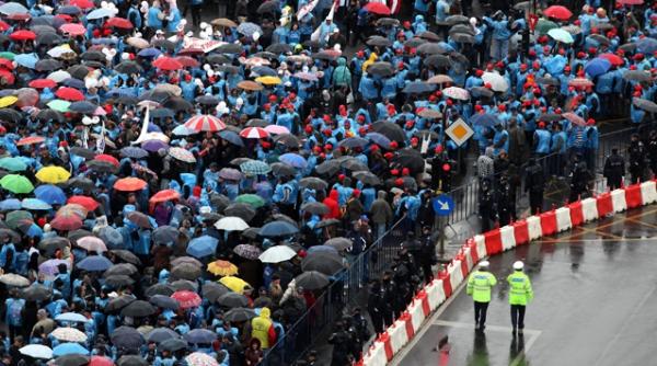 primaria capitalei a aprobat mitingul organizat de usl dar nu in piata universitatii 10 000 de oameni asteptati la protest