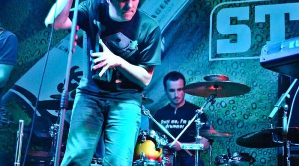 diseara in club fabrica un concert special byron