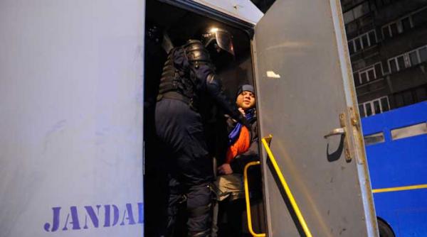 miting spart jandarmi au fugarit manifestantii