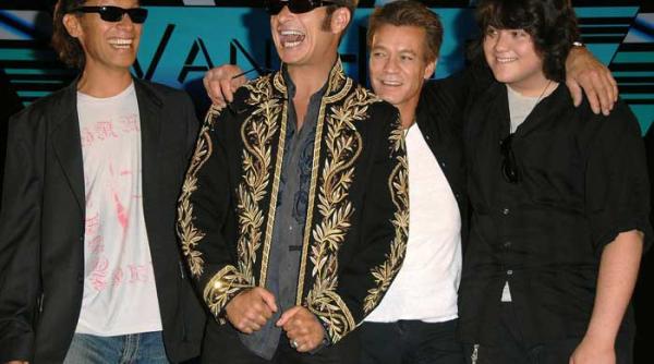 van halen in 2012 anunta turneu in sua si un nou cd