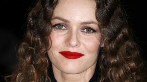 vanessa paradis nu crede in casatorie sau in suflete pereche