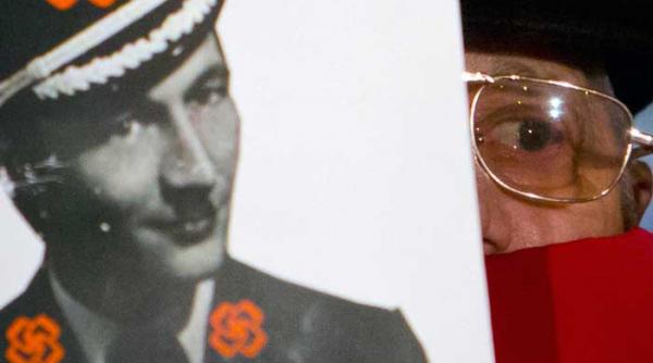 presa internationala jos hotii vrem democratie reala