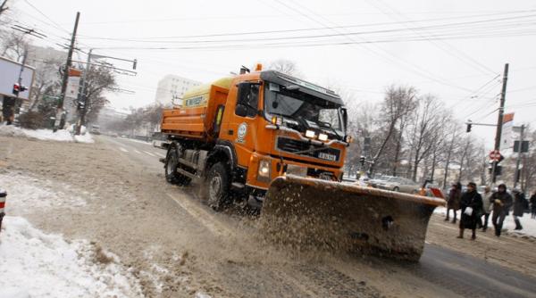 haos in trafic din cauza ninsorilor abundente vezi starea drumurilor din tara