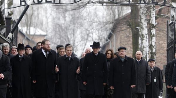 21 din tinerii germani nu au auzit niciodata de auschwitz