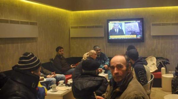 romanii cauta solutii pentru criza in toiul ei analiza deutsche welle in limba romana hotnews