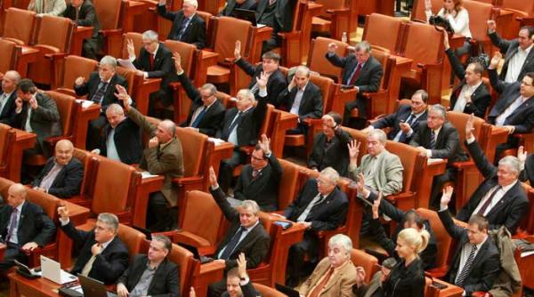 usl forteaza mana puterii pentru anticipate