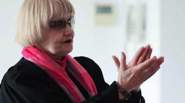 rodica mandache ne scuzati nu producem cat furati