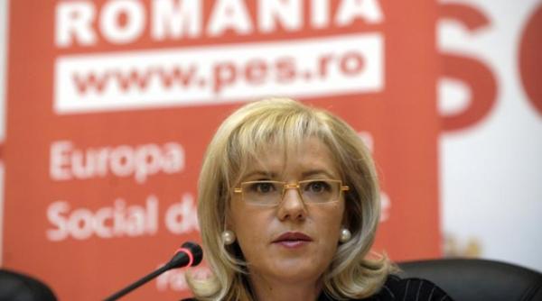corina cretu cere demisia lui franks seful misiunii fmi participa la petreceri copioase finantate de guvernanti si nu mai este neutru