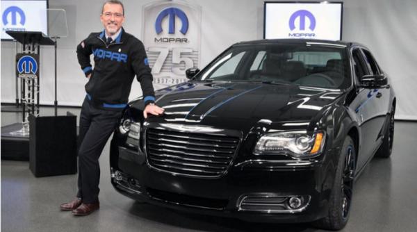 un 300 mopar special este folosit in loc de tort