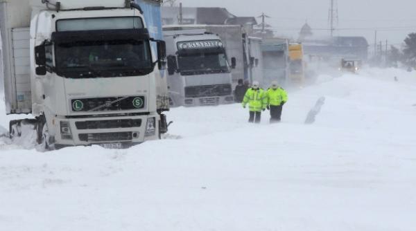 zapada si viscolul au inchis 13 drumuri nationale vezi situatia traficului rutier