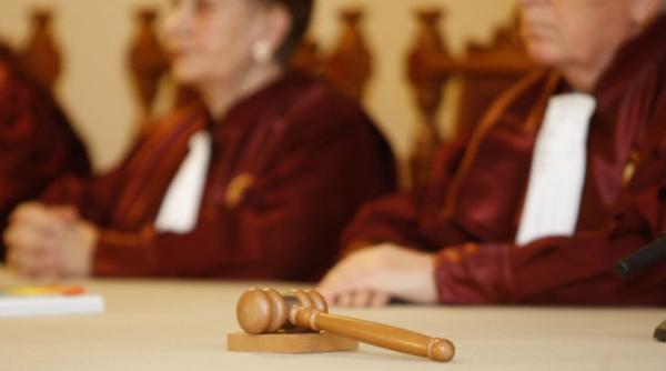 ccr declara neconstitutionale comasatele se incalca dreptul la vot argumentul finaciar nu se justifica