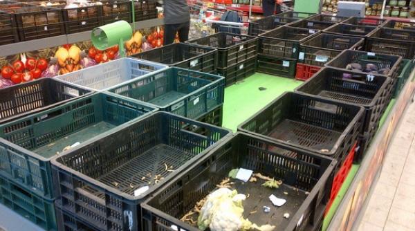 foametea dupa igas cum arata magazinele dupa ce ministrul a anuntat ca vin nameti mai mari ca in 1954