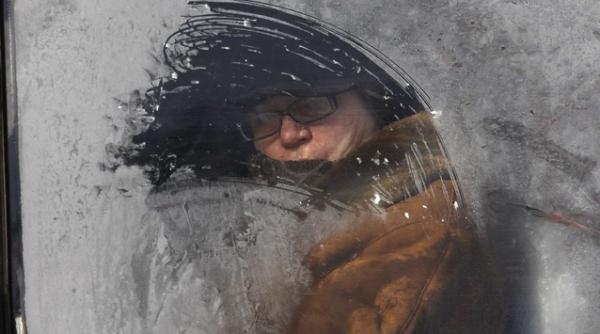 inca doi oameni au murit de frig numarul deceselor din cauza gerului a ajuns la 24