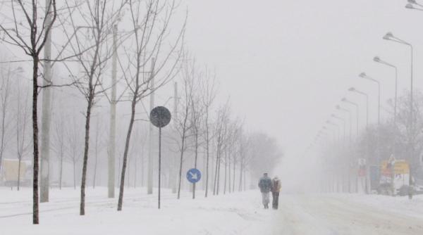 podul giurgiu ruse a fost inchis de bulgari trei zile de ninsori si viscol codul galben a intrat in vigoare si este valabil pana duminica seara