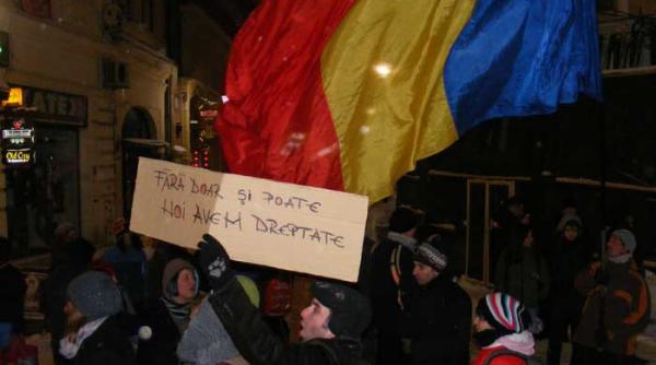 sufletele tinerilor care protesteaza topesc zapezile la universitate