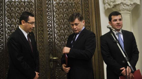 crin antonescu de acum razboiul nostru cu traian basescu a devenit unul pe viata si pe moarte