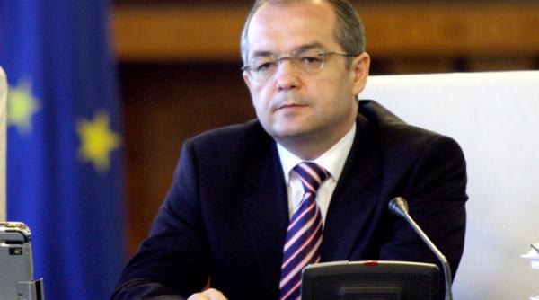 cum si a anuntat demisia emil boc